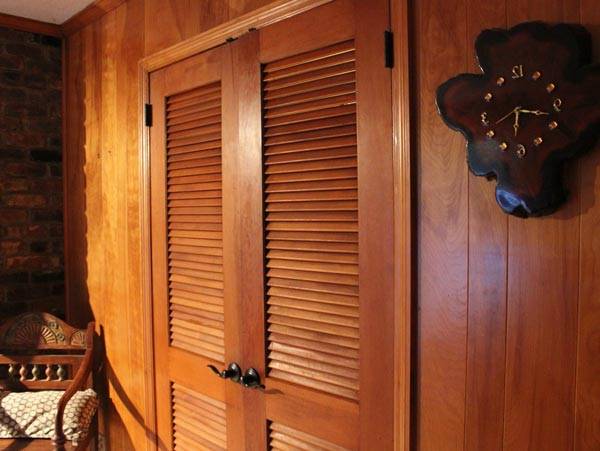 Wooden louvered doors