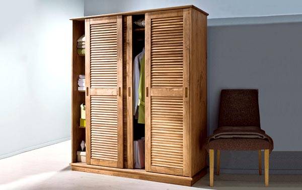 Application example: wardrobe with sliding doors