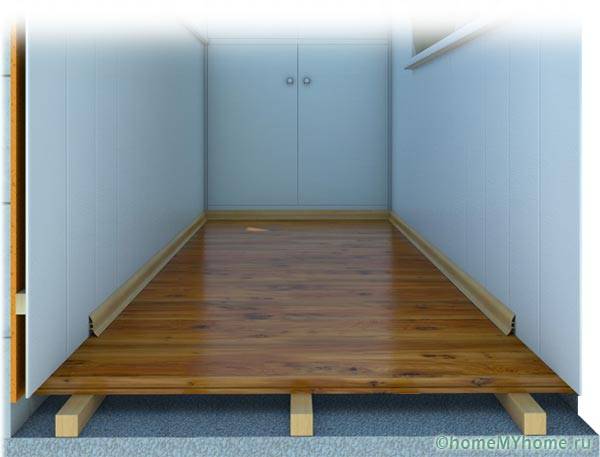 Pilihan untuk menyelesaikan lantai balkoni dengan lamina