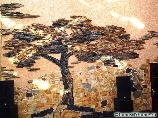Каменна композиция в интериора