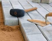 Πλάκες για διαδρομές στις τιμές της χώρας