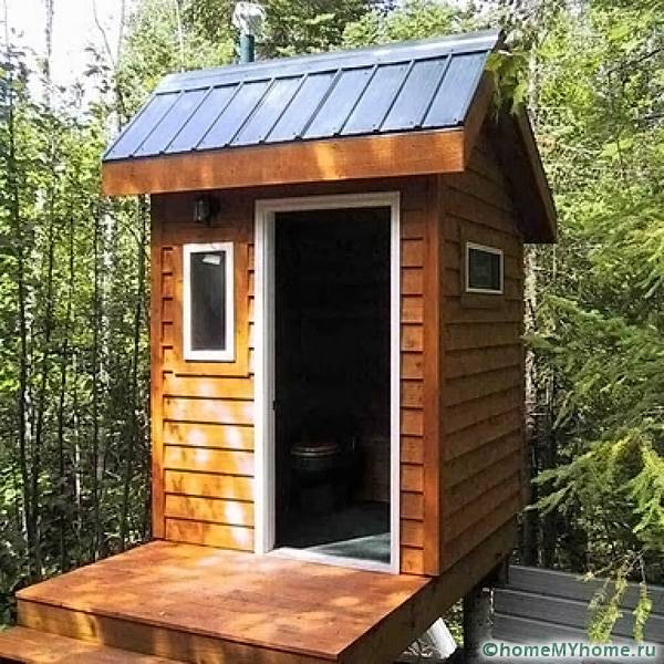 Vedere clasică a toaletei pentru păsări