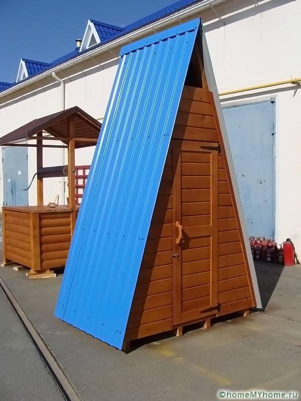 Designul cabanei este extrem de simplu