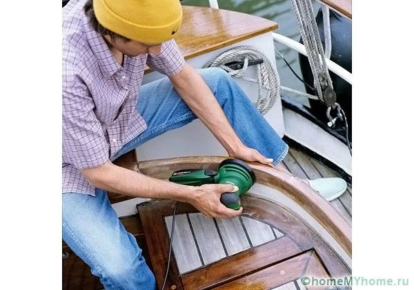 Mesin eksentrik akan mesin bahagian dengan geometri kompleks