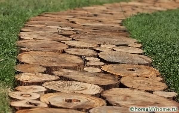 La pavimentazione in legno è stata utilizzata fin dall'antichità