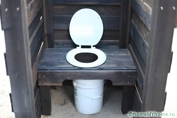 Ако имате налични материали и инструменти, можете да създадете прекрасна опция със собствените си ръце