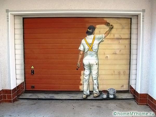 Sliding fences can be painted in an original way. Everyone will be surprised by the 3D image