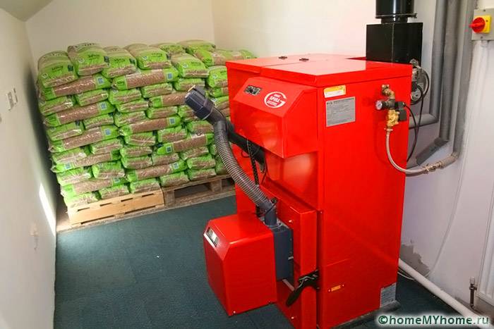 It is advisable to equip the boiler and fuel supplies in a separate utility room