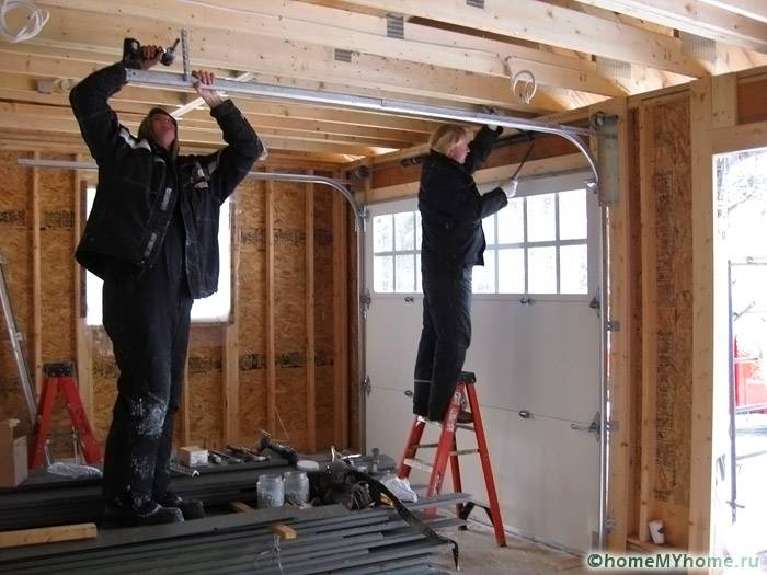 Some manufacturers' models can be installed by hand, such as Dorhan