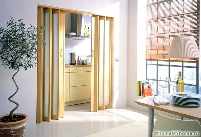 The interior doors are accordion. photos and prices