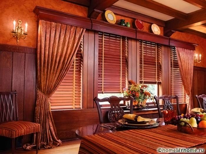 Any design of a window opening is not complete without a cornice