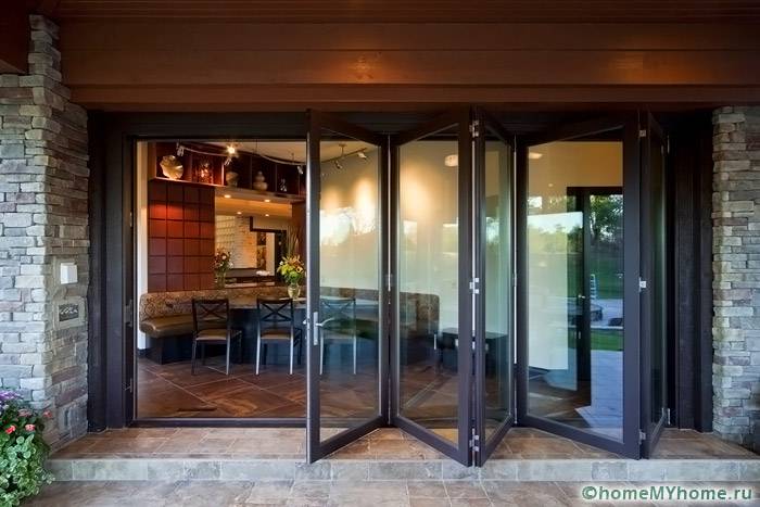 Particularly robust models are used as an entrance door to an open veranda