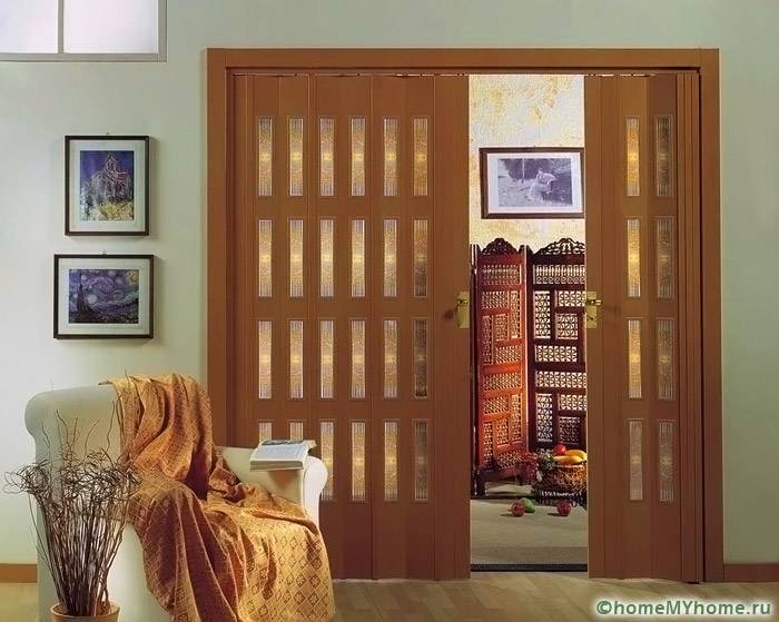 Slim model accordion for the living room