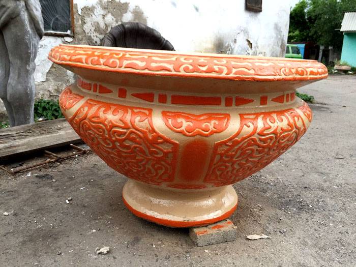 Saksıda rölyef ve boyama kombinasyonu