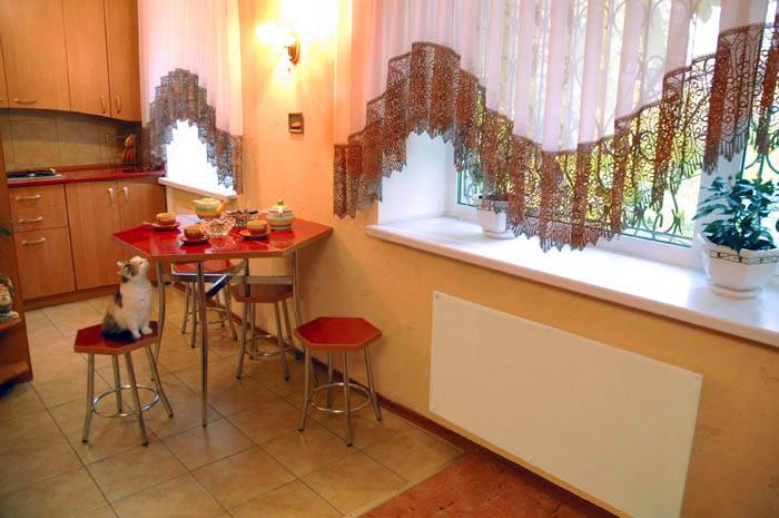 Tùy chọn sưởi ấm bằng đĩa sứ cho quán cà phê