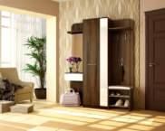 โถงทางเดินเล็ก ๆ ในทางเดิน: ภาพถ่าย