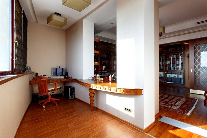 Πώς να μονώσετε ένα μπαλκόνι με τα χέρια σας: μια βήμα προς βήμα φωτογραφία