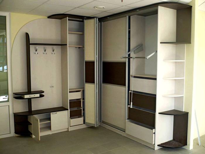 Walaupun dengan penyangkut penarik