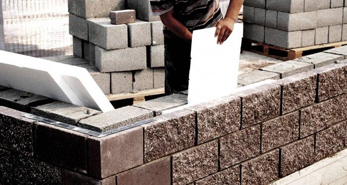 Blocks for building a house: which is better, the price