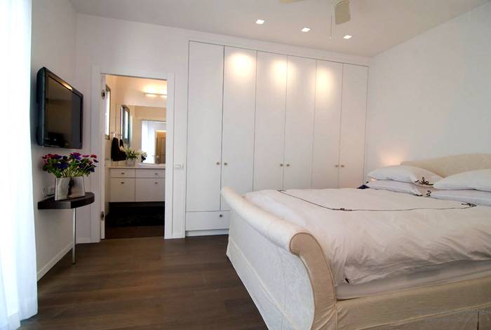 Φωτεινά όνειρα σε ένα μοντέρνο υπνοδωμάτιο