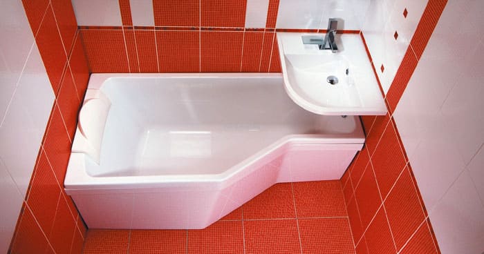 Small bathtubs with smart design