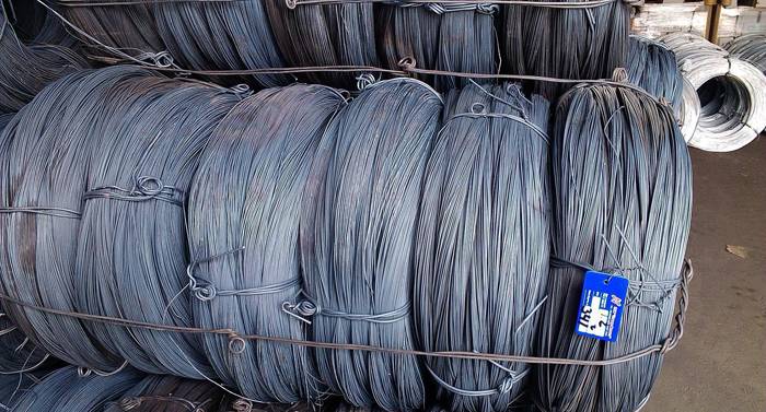 Το τελικό υλικό υποδιαιρείται σε ποιότητες ανάλογα με τον τύπο του μετάλλου και τη μέθοδο πυροδότησης, την τελική επεξεργασία και τα τεχνικά χαρακτηριστικά.