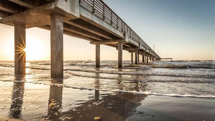 Μπορείτε να φανταστείτε τι φορτία μπορούν να αντέξουν αυτά τα θεμέλια εάν είναι εγκατεστημένα κατά την κατασκευή γεφυρών στις οποίες κινούνται οι οδικές και σιδηροδρομικές μεταφορές.