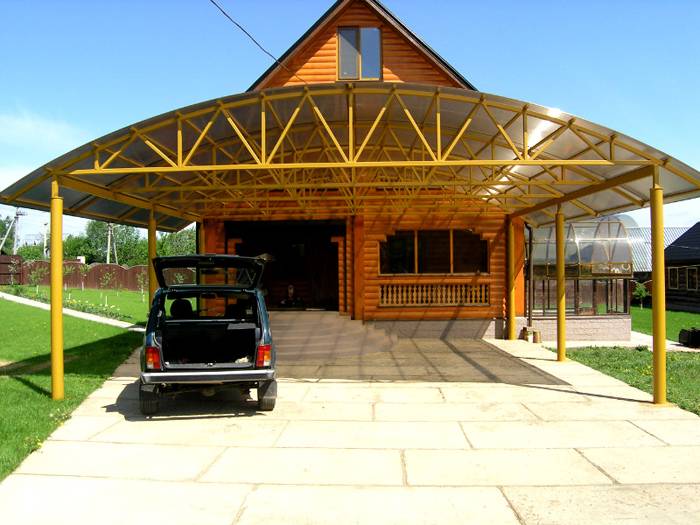 An extension near the house creates a weather-protected area