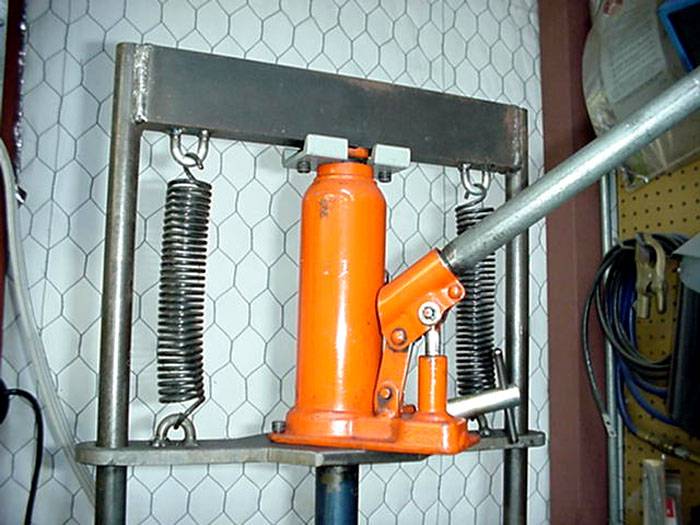 И защо такъв домашен продукт е по-лош от фабричната преса? Нищо, а може би и по-добре