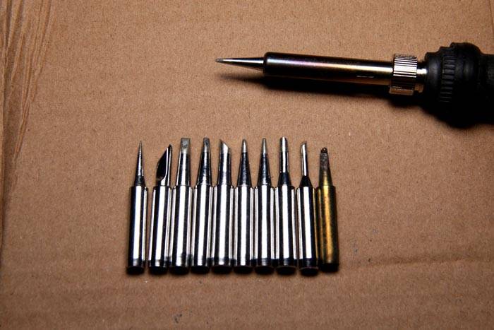 Ίσως χρειαστούν διαφορετικά εργαλεία για την ακριβή εκτέλεση μεμονωμένων λειτουργιών. Μπορούν να αγοραστούν (δημιουργήθηκαν από εσάς) αργότερα, καθώς κυριαρχείτε τις λειτουργίες.