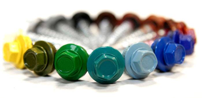 Special screws with rubber washers ensure reliable fixing of sheets, prevent moisture ingress. Color can be matched according to the decorative coating of the sheet