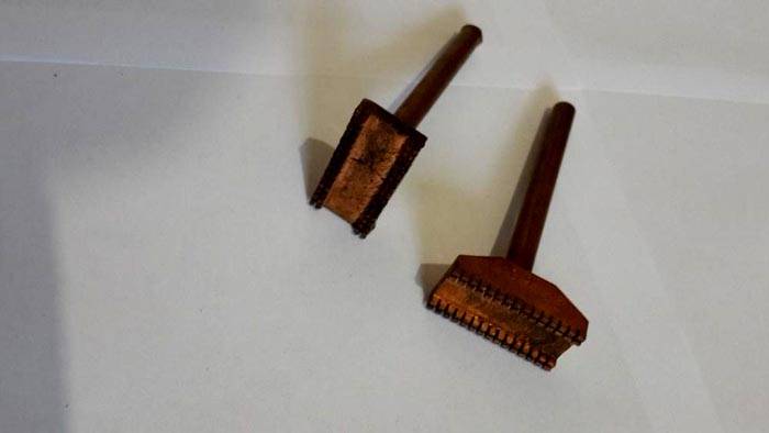 Εξειδικευμένο ακροφύσιο για συγκόλληση μικροκυκλωμάτων. Τέτοιες συσκευές δημιουργούνται λαμβάνοντας υπόψη το μέγεθος και άλλες παραμέτρους ορισμένων ηλεκτρονικών εξαρτημάτων.