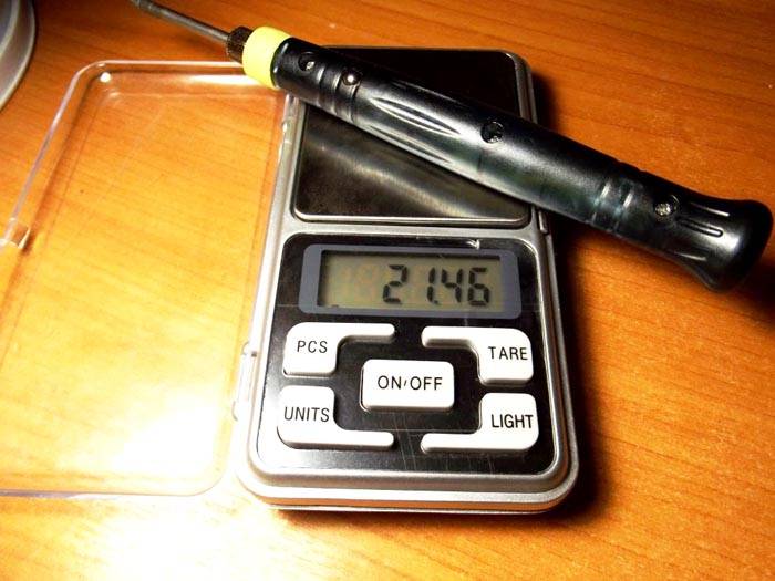 Με ένα ελαφρύ κολλητήρι, μπορούν να εκτελεστούν μεγάλες ποσότητες εργασίας χωρίς περιττή σωματική προσπάθεια