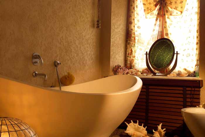 Acrylpleister werkt goed voor badkamerdecoratie.