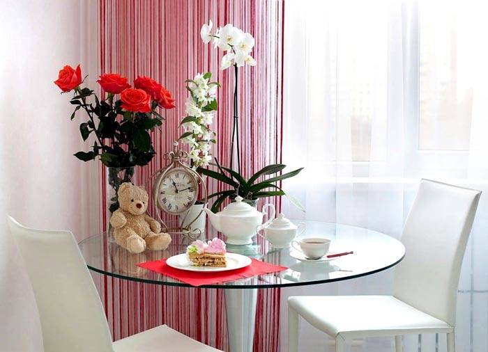 Glass will give air to the room