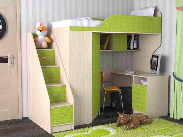 Детското легло в таванско помещение с работна зона е полезно за училищната възраст