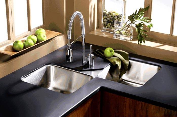 Version d'angle avec double évier