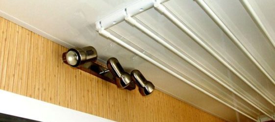 Secadora de roupas de teto na varanda