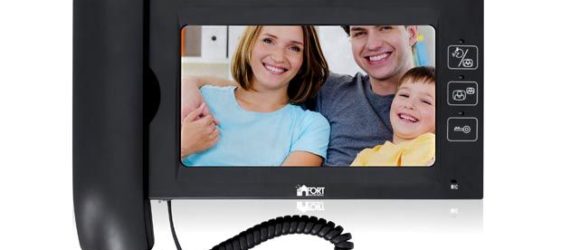 Hệ thống liên lạc video cho một căn hộ có kết nối với hệ thống liên lạc nội bộ lối vào