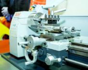 Strung metalic de casă cu propriile mâini