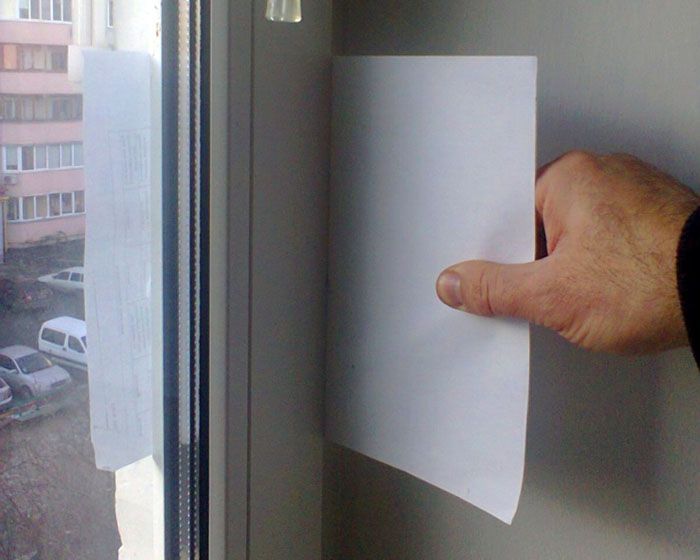 Sekiranya tetingkap diselaraskan dengan baik, anda tidak akan dapat melepaskan helaiannya