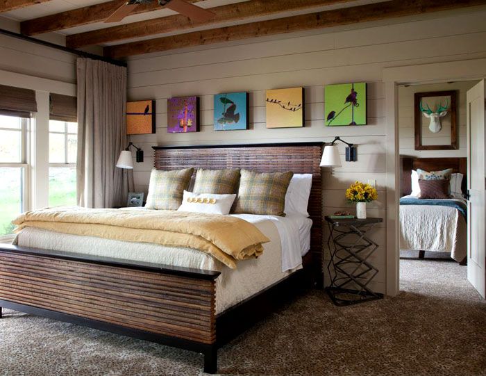 Schlafzimmer im Landhausstil eingerichtet