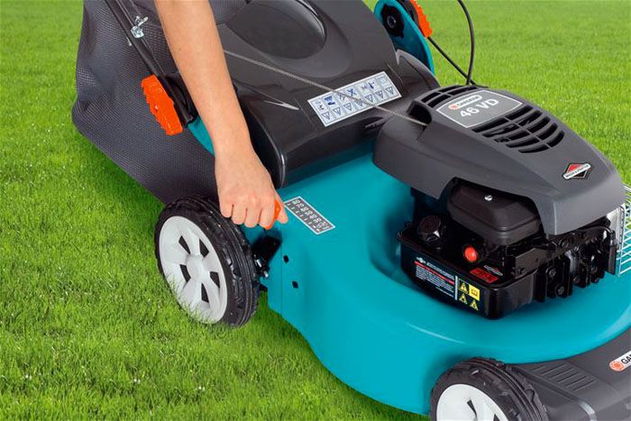 Réglage de la hauteur de coupe de l'herbe