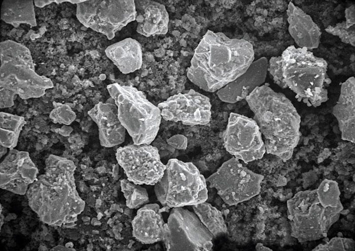 Pyrit unter einem Elektronenmikroskop