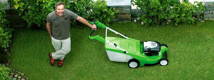 Tondeuse à gazon Viking puissante, mais la maniabilité est médiocre
