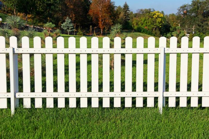 รั้วรั้วโลหะ