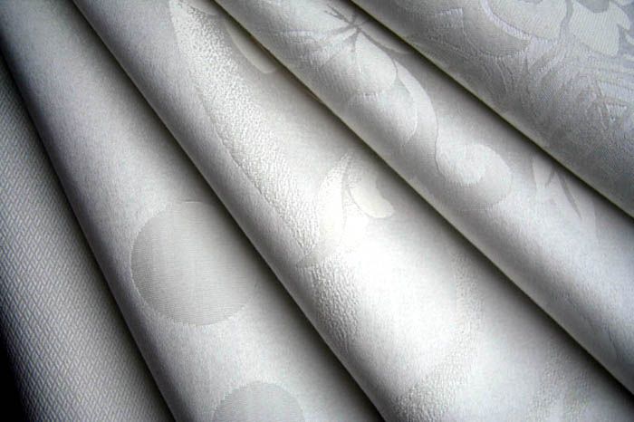 Selain kualiti positifnya, jacquard mempunyai corak yang cantik.