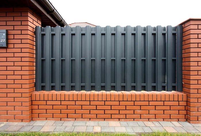 กระดานหมากรุกเป็นวิธีที่ดีในการจัดรั้วทั้งสองด้าน