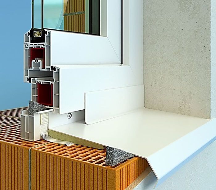 La instalación del reflujo se realiza en una pendiente con un corte en la fachada. Durante la instalación, se utilizó una cinta permeable al vapor.