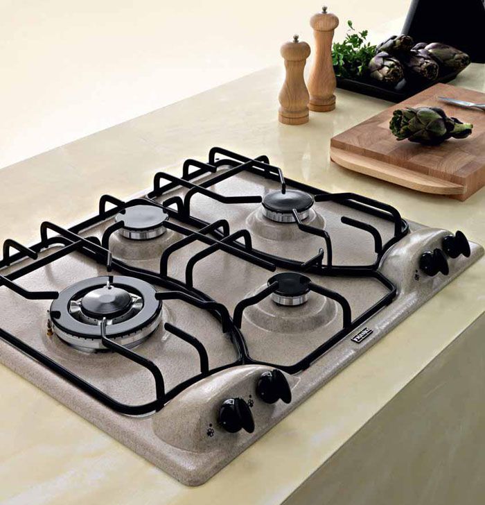 تحتاج إلى الانتباه أولاً وقبل كل شيء إلى وظائف الجهاز ، وليس فقط المظهر